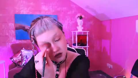 Violett online show from 21, 7, 2026