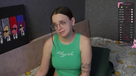 Violet online show from 7, 4, 2026