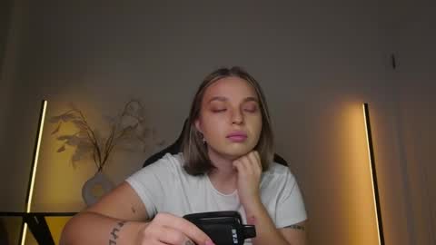 Violla online show from 22, 11, 2025