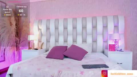 VIOLLET online show from 17, 2, 2026