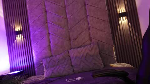 viollettebylyly online show from 23, 2, 2026