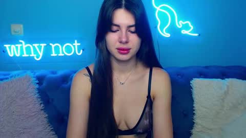 viollinalv online show from 8, 11, 2025