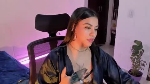 Lu online show from 8, 1, 2025