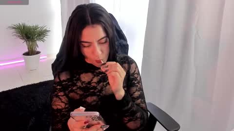 Lu online show from 8, 11, 2025