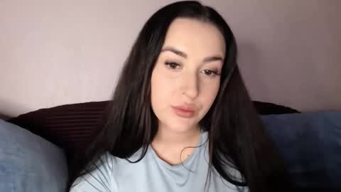 Snapshot of vitalina_freedom chatting on 11, 11, 2025 Vitalina online show from 11, 11, 2025