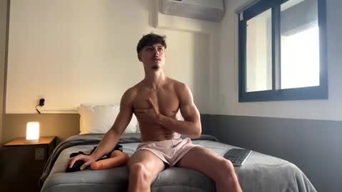 vitoraugustoxxx online show from 1, 10, 2025