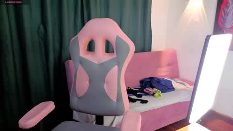 VITTORIA  online show from 8, 6, 2026