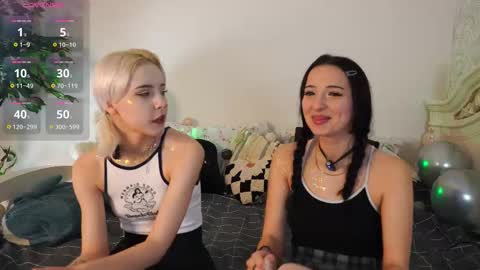 Snapshot of vivi_uwu chatting on 7, 11, 2025 Vivi online show from 7, 11, 2025