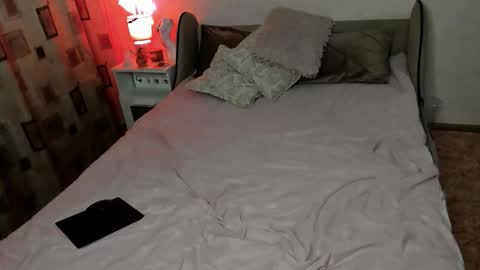 Snapshot of vivian_alison chatting on 31, 10, 2025 vivian_alison online show from 31, 10, 2025