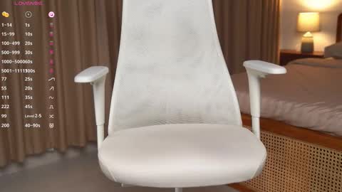 Vivian online show from 14, 2, 2025