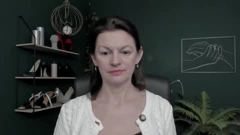 Vivian online show from 18, 12, 2025