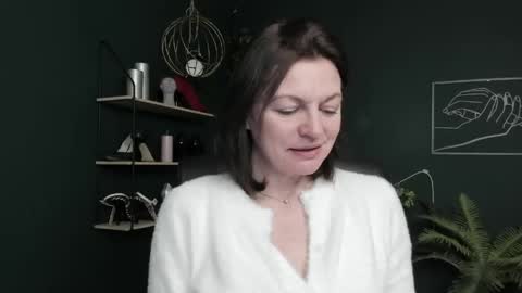 Snapshot of vivian_dream chatting on 13, 4, 2026 Vivian online show from 13, 4, 2026