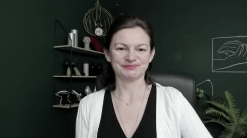 Snapshot of vivian_dream chatting on 21, 4, 2026 Vivian online show from 21, 4, 2026