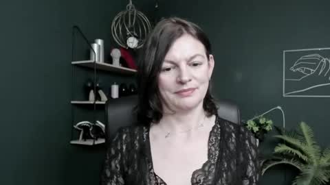 Snapshot of vivian_dream chatting on 23, 4, 2026 Vivian online show from 23, 4, 2026