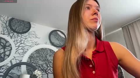 Snapshot of vivian_evans_ chatting on 18, 6, 2026 Vivian Evans online show from 18, 6, 2026