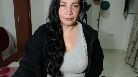 vivian_milf_paint online show from 26, 9, 2025