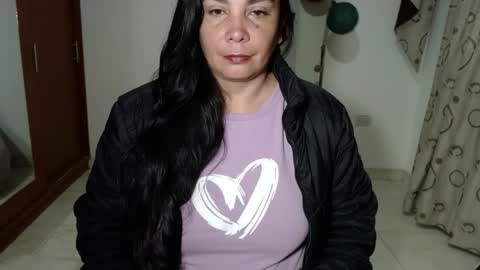 vivian_milf_paint online show from 31, 10, 2025