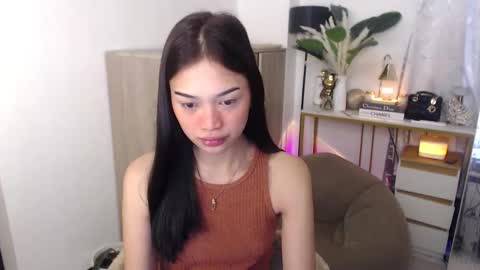 Vivian online show from 23, 9, 2025