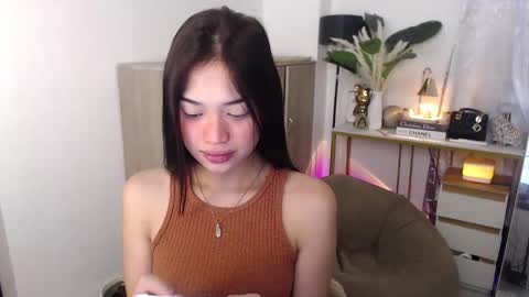 Vivian online show from 24, 9, 2025