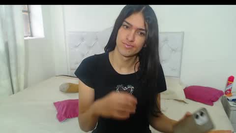 instagram Viviana73215 online show from 14, 4, 2026