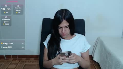 Snapshot of vivianalatin chatting on 19, 5, 2026 instagram Viviana73215 online show from 19, 5, 2026