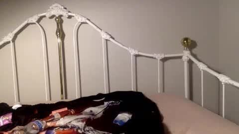 3 Vivian 3 online show from 6, 10, 2025