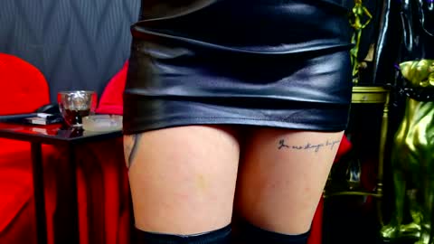 Snapshot of vivianreeve chatting on 15, 1, 2025 Vivian Reeve online show from 15, 1, 2025