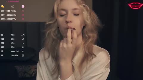 Nelly and Mari online show from 3, 3, 2025