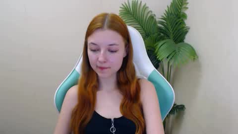 Vivien online show from 4, 3, 2025