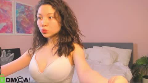 Snapshot of vivien_montclair chatting on 21, 12, 2025 Vivien online show from 21, 12, 2025