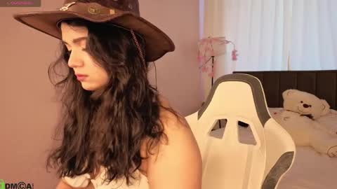 vivien_ross online show from 2, 6, 2026