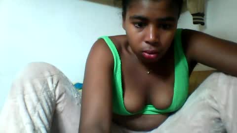Vivienneh online show from 24, 7, 2026