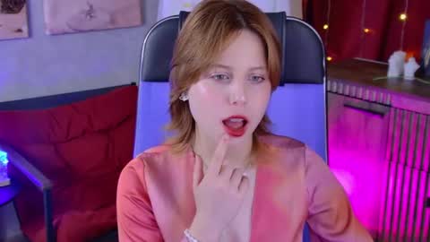 Snapshot of viviennehebert chatting on 13, 6, 2026 Vivienne online show from 13, 6, 2026