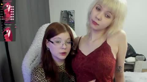 chatur babes online show from 19, 4, 2026