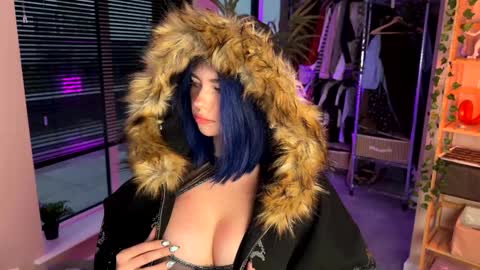 Snapshot of vixenp chatting on 19, 10, 2025 Polly Online mostly at 9pm-2am UK Time online show from 19, 10, 2025