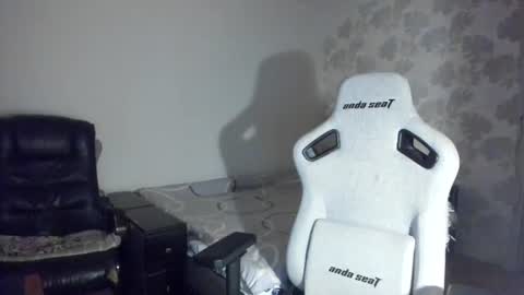 Snapshot of vlad1605 chatting on 11, 6, 2026 Martin online show from 11, 6, 2026