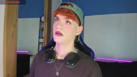 Snapshot of vladhellsing4 chatting on 5, 10, 2025 Vlad online show from 5, 10, 2025