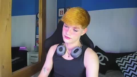 Snapshot of vladhellsing4 chatting on 22, 10, 2025 Vlad online show from 22, 10, 2025