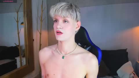 Snapshot of vladhellsing4 chatting on 8, 6, 2026 Vlad online show from 8, 6, 2026
