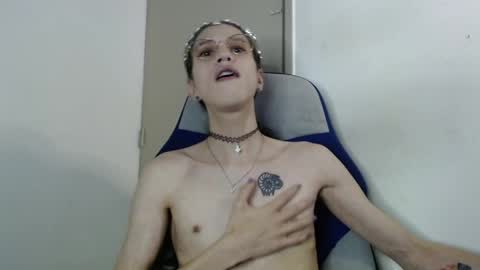 Snapshot of vodkadelulo_ chatting on 8, 6, 2026 vodkadelulo online show from 8, 6, 2026