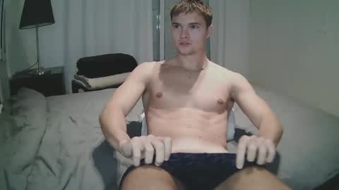 Snapshot of vouvoucouple chatting on 12, 12, 2024 Tim online show from 12, 12, 2024