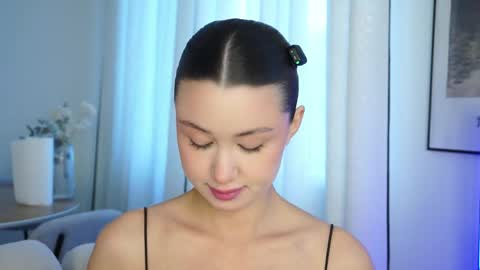Snapshot of vvilly_wonka chatting on 6, 5, 2026 Ethal - thank you for thumb up online show from 6, 5, 2026