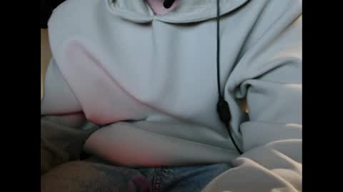 Snapshot of w00dy02 chatting on 4, 1, 2025 w00dy02 online show from 4, 1, 2025