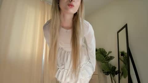 Nana online show from 9, 9, 2025