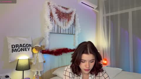 Mia online show from 5, 1, 2025