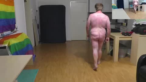 Snapshot of waldw123 chatting on 6, 10, 2025 Yarlim online show from 6, 10, 2025