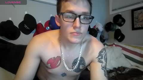 Snapshot of walkerbrett chatting on 11, 11, 2025 walkerbrett online show from 11, 11, 2025