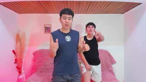 Hi  I am Venus kloy Thiago online show from 11, 9, 2025