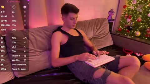 Snapshot of walt_enjoy chatting on 15, 12, 2024 Walt Enjoy online show from 15, 12, 2024