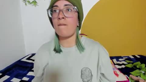 Waningrose  Lu online show from 2, 12, 2025